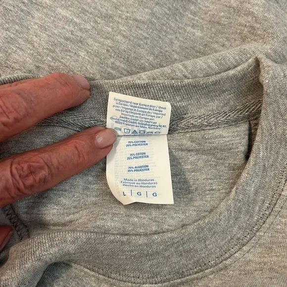 NWOT Port Company Sweatshirt with “Carmel California” Graphic - Picture 5 of 6